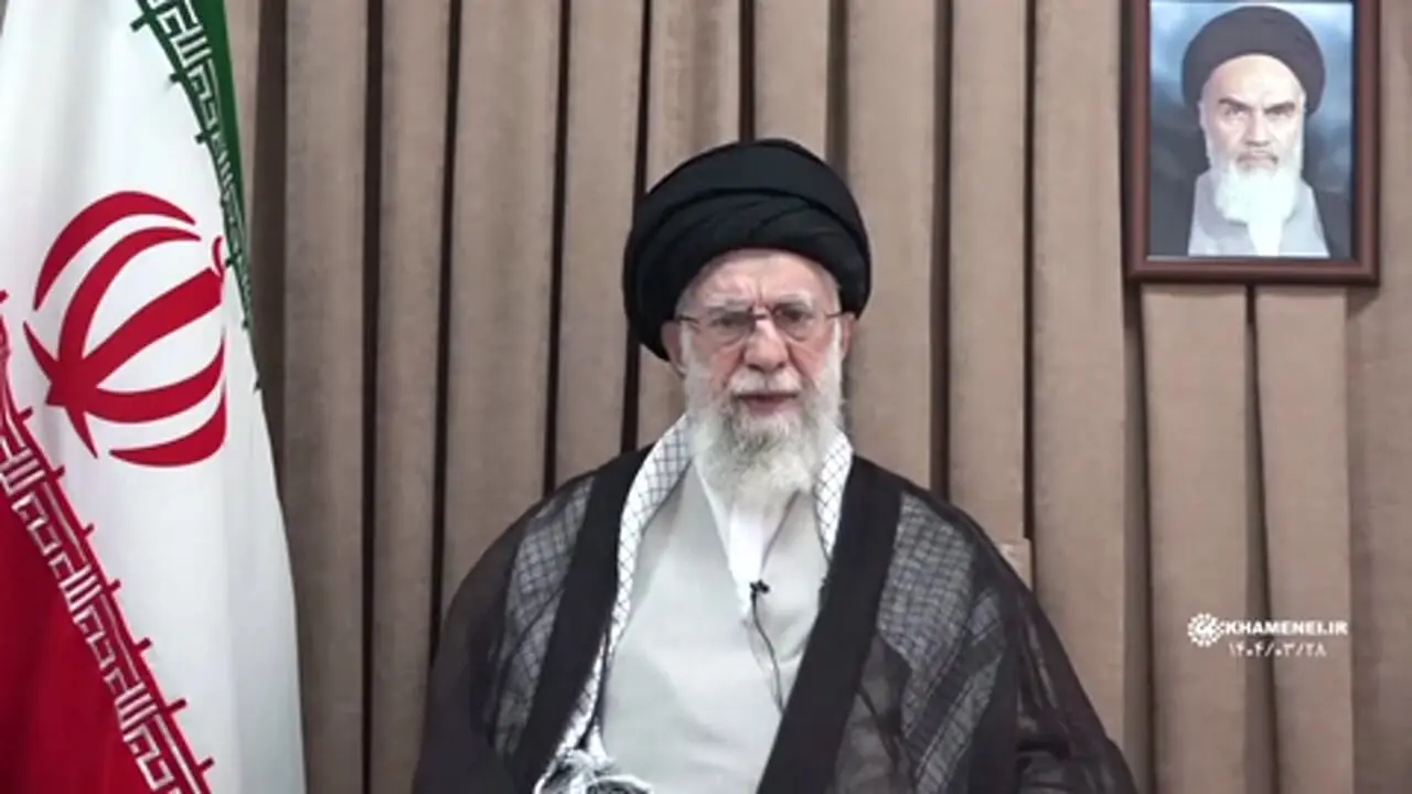 فیلم کامل دومین پیام تلویزیونی رهبر معظم انقلاب خطاب به ملت ایران در پی تهاجم رژیم صهیونستی